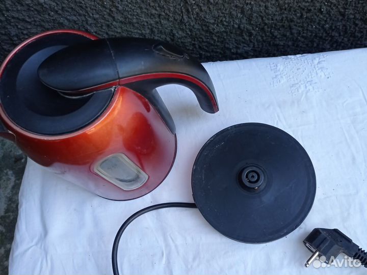 Чайник электрический Evrostek 1.7 литра