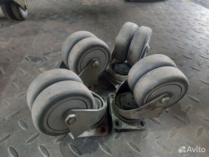 Колеса поворотные