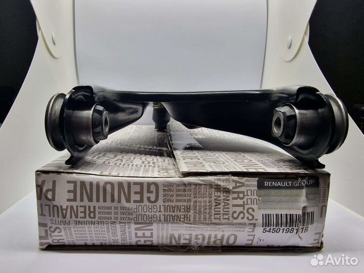 Рычаг передний Ларгус Логан