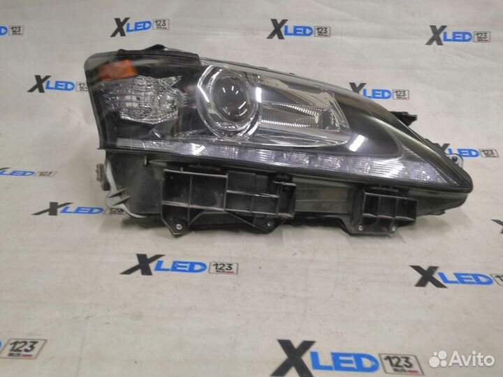 Фара Lexus gs300 gs 300 ксенон правая адаптив