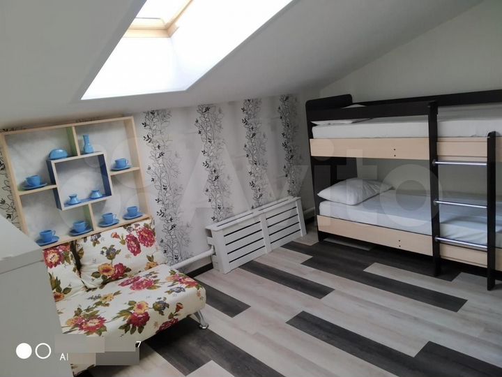 Комната 100 м², 2/2 эт.