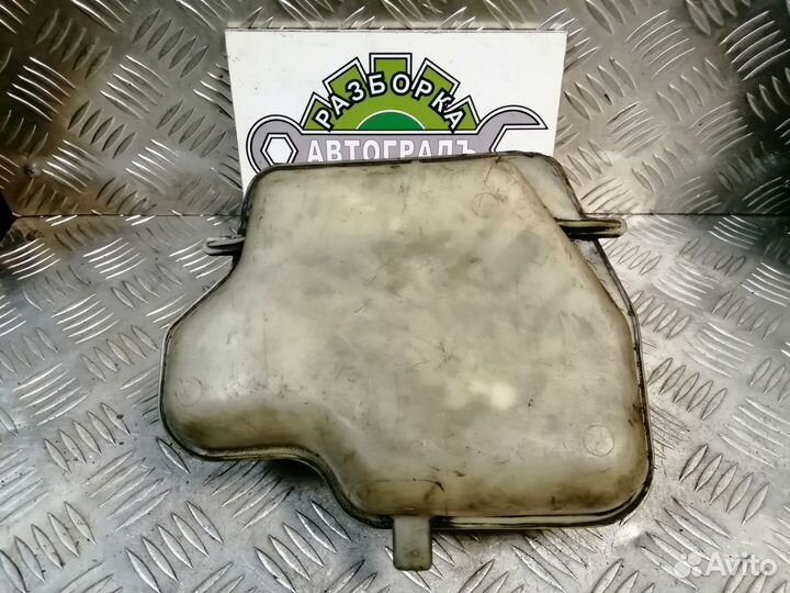 Расширительный бачок Volkswagen Transporter T3