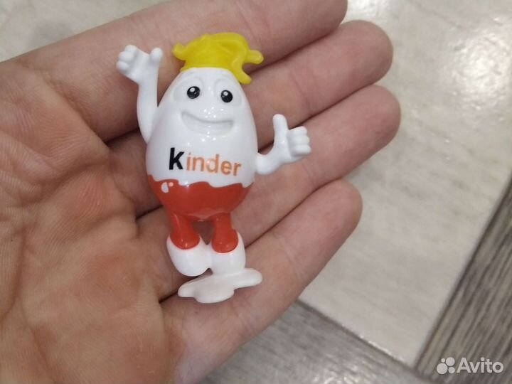 Киндер игрушки из шоколадных яиц