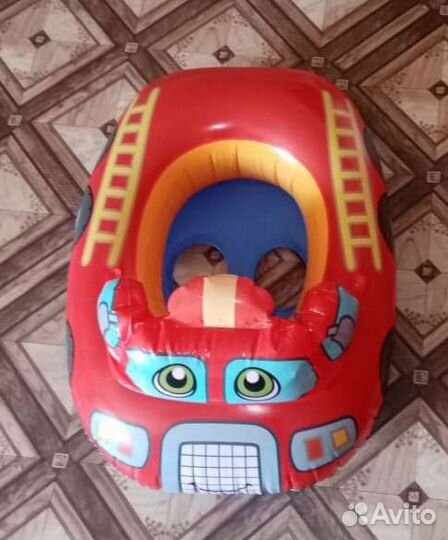 Плавательный круг