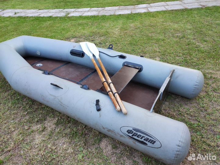 Лодка надувная резиновая + мотор