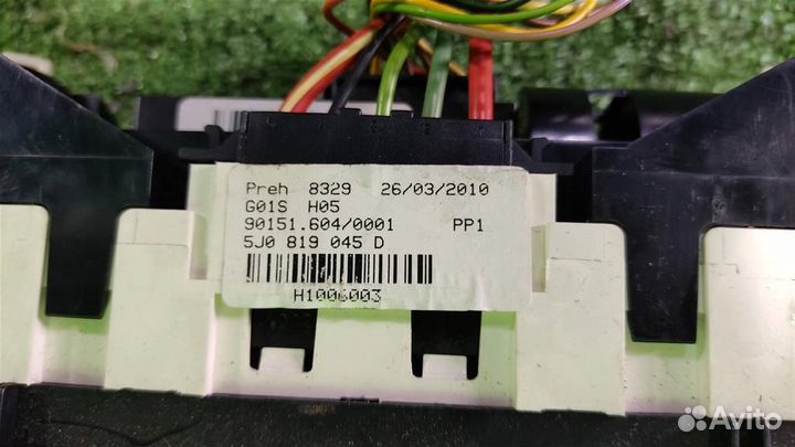 Панель управления отопителя Skoda Fabia 5J 2010