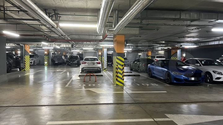 Машиноместо, 14 м²