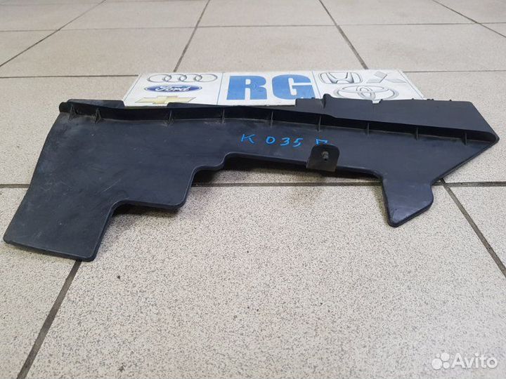 Дефлектор радиатора правый Toyota Avensis 3 270