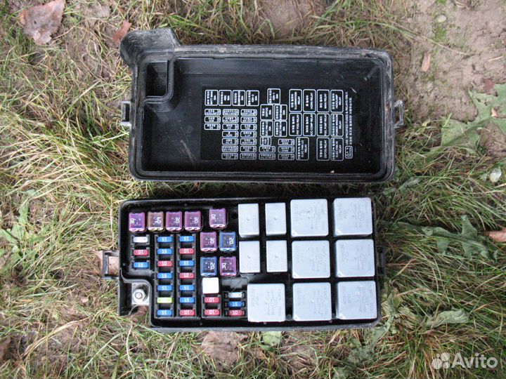 Блок предохранителей Chevrolet Lacetti