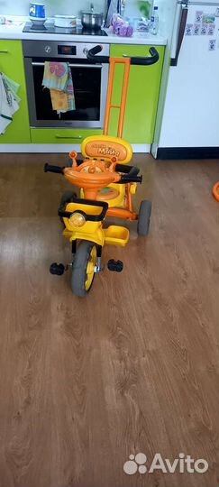 Детский трехколесный велосипед бу