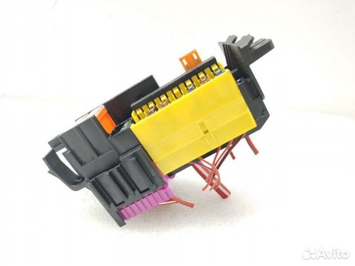 Блок предохранителей салонный Mercedes-Benz