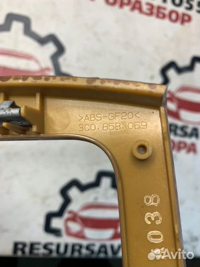 Рамка магнитолы Vw Passat B6 2.0 tfsi BWA 2007