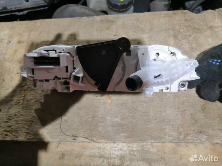 Блок управления климатом ford focus 2