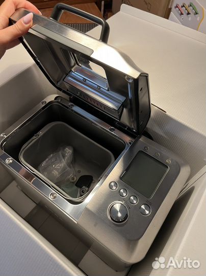 Хлебопечка Bork x800 новая