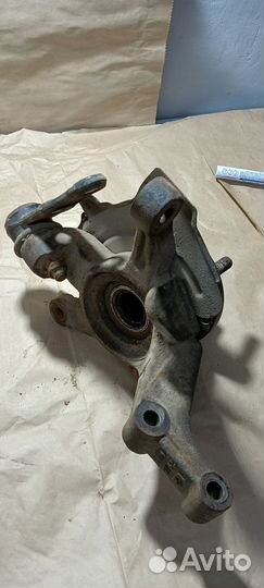 Ступица передняя левая Chevrolet Aveo T200