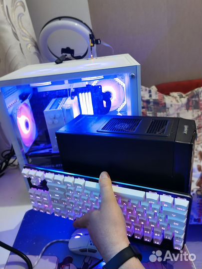 Мини пк (i3 2100/8gb ddr3/ssd 120)