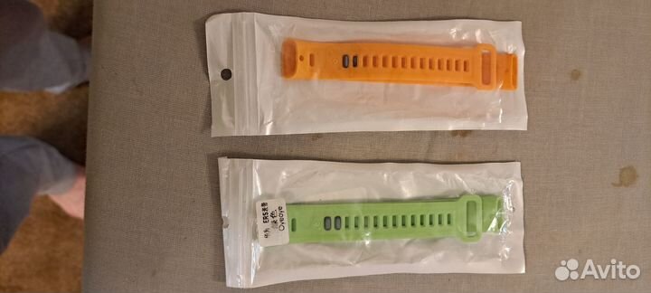 Два ремешка к смарт часам новые