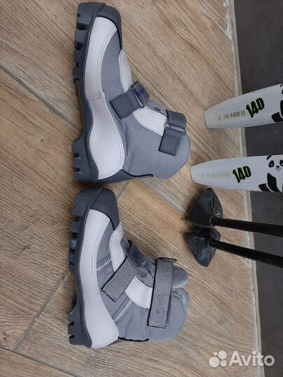 Лыжи детские 140 с ботинками на 1й класс