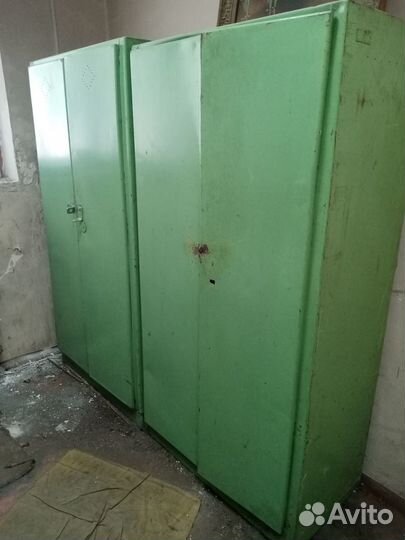 Шкаф металлический бытовой для одежды бу