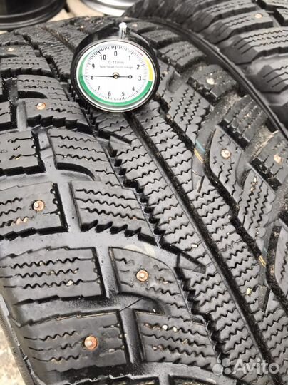 Kumho I'Zen RV Stud KC16 245/70 R16