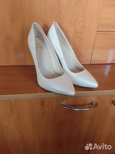 Новые туфли кожаные 35 р