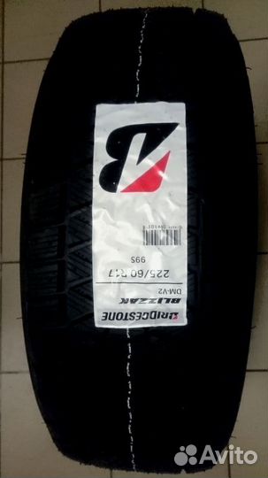 Bridgestone Blizzak DM-V2 255/55 R18 109T