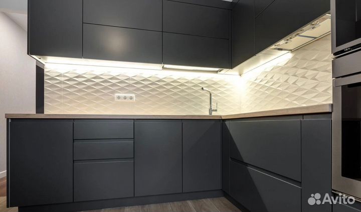 Кухонный гарнитур прямой под потолок