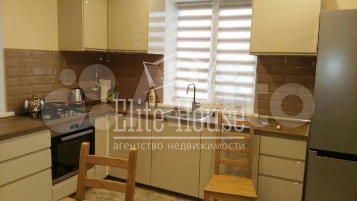 Дом 280 м² на участке 5 сот.