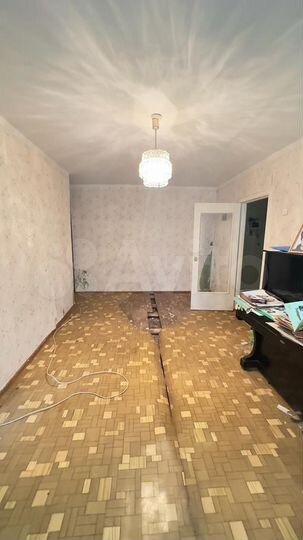 3-к. квартира, 57 м², 2/5 эт.