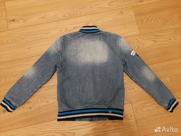 Куртка джинсовая