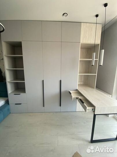 Шкаф с рабочей зоной на заказ