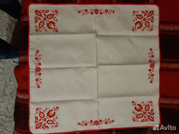 Набор скатерть салфетки фартук с вышивкой