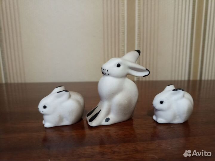 Набор СССР статуэтки Зайцы и зайчиха