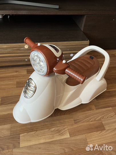 Пушкар каталка трицикл