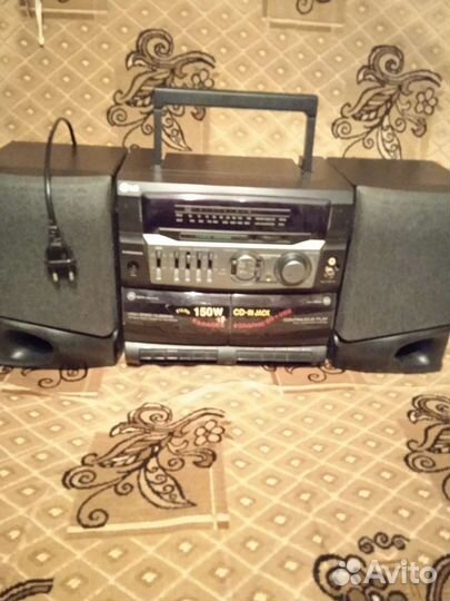 Радио - магнитола LG. Марка TW-862
