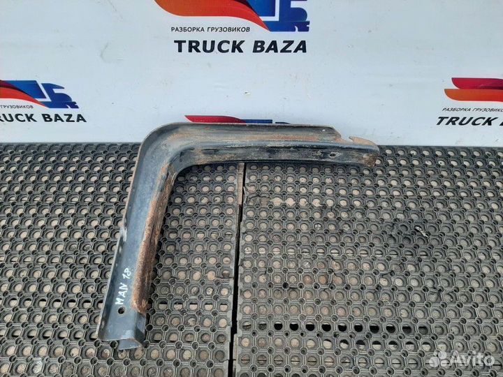 Кронштейн топливного бака