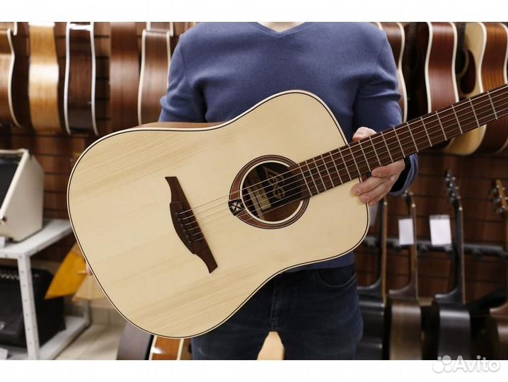 LAG T-70D NAT акустическая гитара