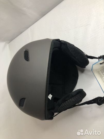 Горнолыжный шлем