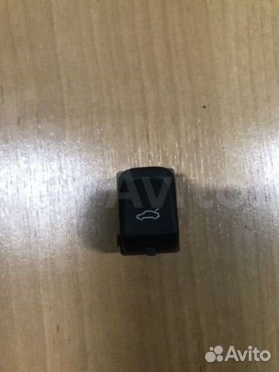 Кнопка открывания багажника AUDi A6 C7