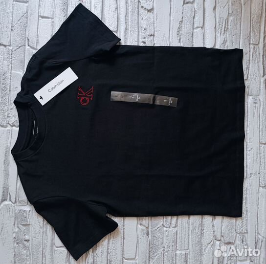 Футболка женская Calvin Klein