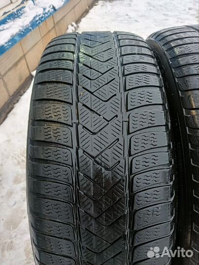 Pirelli Winter Sottozero 3 225/55 R18 102V