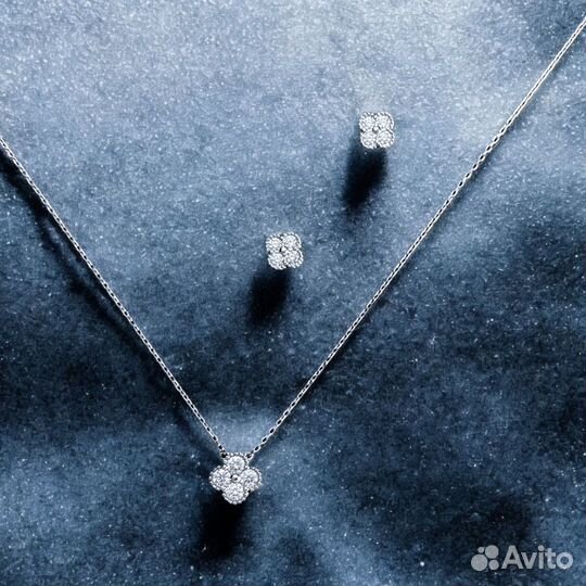 Бриллиантовый комплект Van Cleef