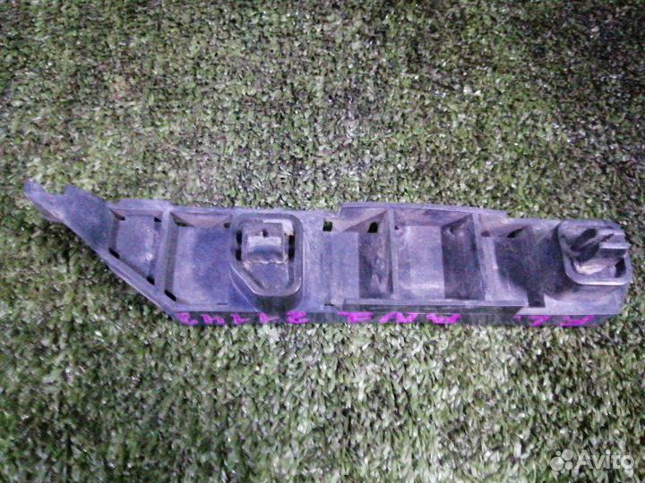 Крепление бампера переднее левое Honda Stream RN1