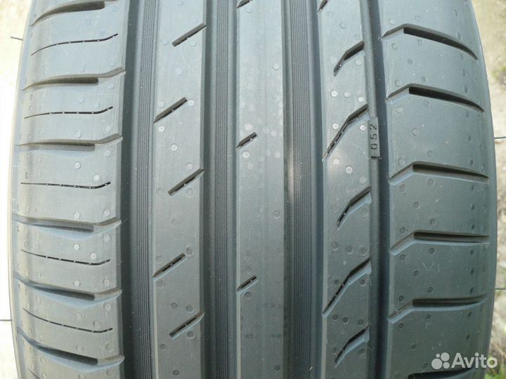 Westlake Zuper Eco Z-107 215/50 R17 95W