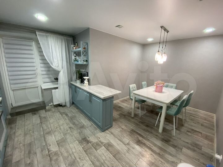 2-к. квартира, 71,6 м², 1/5 эт.