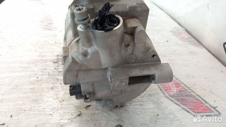 Компрессор кондиционера Мерседес W204