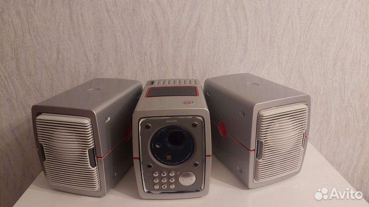Музыкальный центр philips
