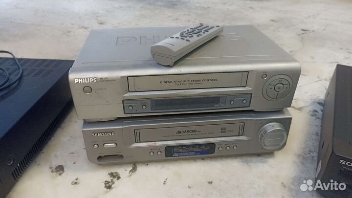 Видеомагнитофон