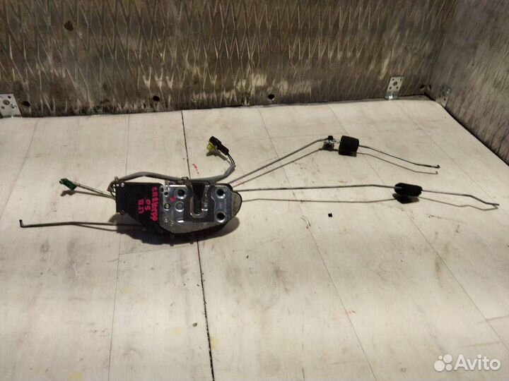 Замок двери передней правой Hyundai-Kia Spectra