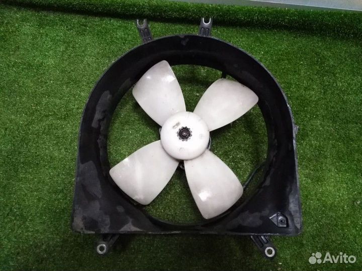 Диффузор вентилятора Honda Integra